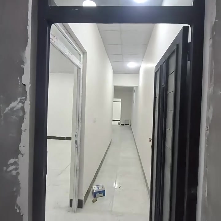 اعلان🔔دار للأيجار مساحة 100 متر طابقين⚡️
الموقع ♦️كركوك منطفة 77 قرب جامع سيد الانبياء ✅
يتكون الدار 🏠 
#الطابق #الاول:استقبال▪️مطبخ▪️غرفة نوم ▪️صحيات معزوله 
#الطابق #الثاني:استقبال▪️مطبخ ▪️غرفة نوم▪️صحيات معزوله
سعر الايجار 300 الف مع الماء والكهرباء 
✅ احصل على منزل أحلامك معنا، نحن مكتب عقاري موثوق ومتخصص في تلبية احتياجاتك السكنية
لاتتردد في زيارتنا او الاتصال بنا •                                         👑جنة الامل للعقارات 👑
📞 *********** ابو يوسف
الفرع الأول : دوميز منطقة ال 55 مقابيل #تانكي #دوميز
الفرع الثاني : حي الواسطي مقابيل #باب اللواء ٦١ وقرب # تقاطع #الاصدقاء
                    #صفحة #المكتب 
https://www.facebook.com/profile.php6&mibextid=ZbWKL
