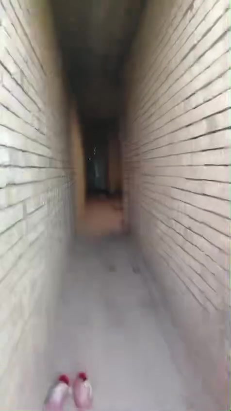 بيت هيكل للبيع بوب الشام حي السلام مساحه ١٠٠ متر اني مكلف بل نشر الاستفسار الاتصال***********
