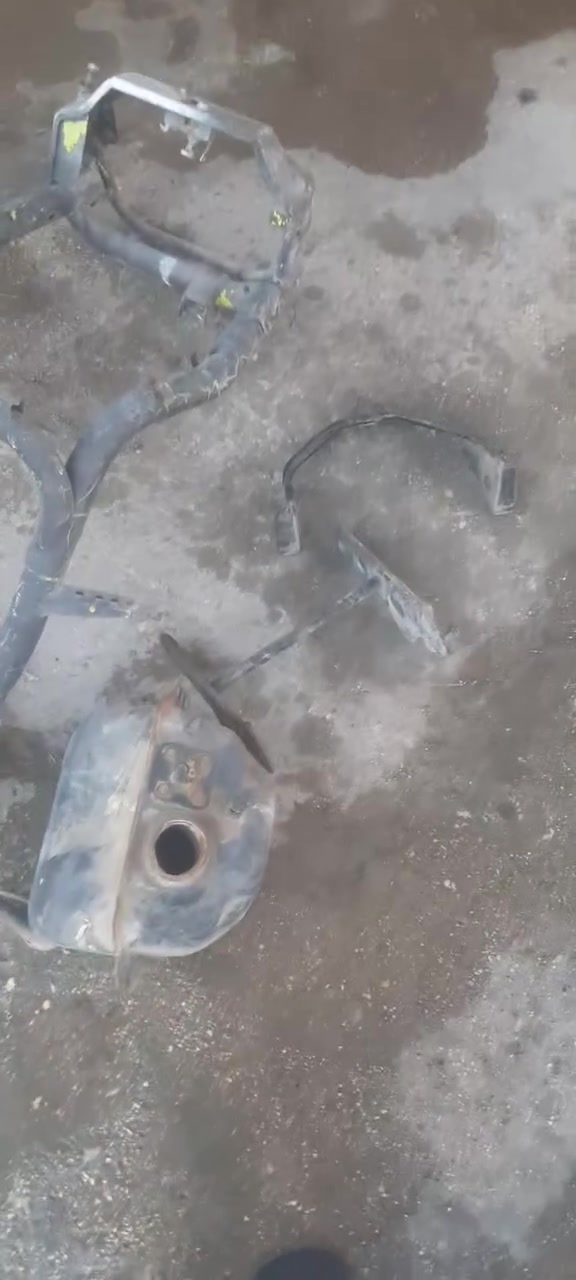 للبيع شاصي ماكس ويا شيال وتأنكي وطوك نضيف ولا برغي مسحوك بي سعر ٧٠ وبي مجال للشراي هاذ رقمي ***********
