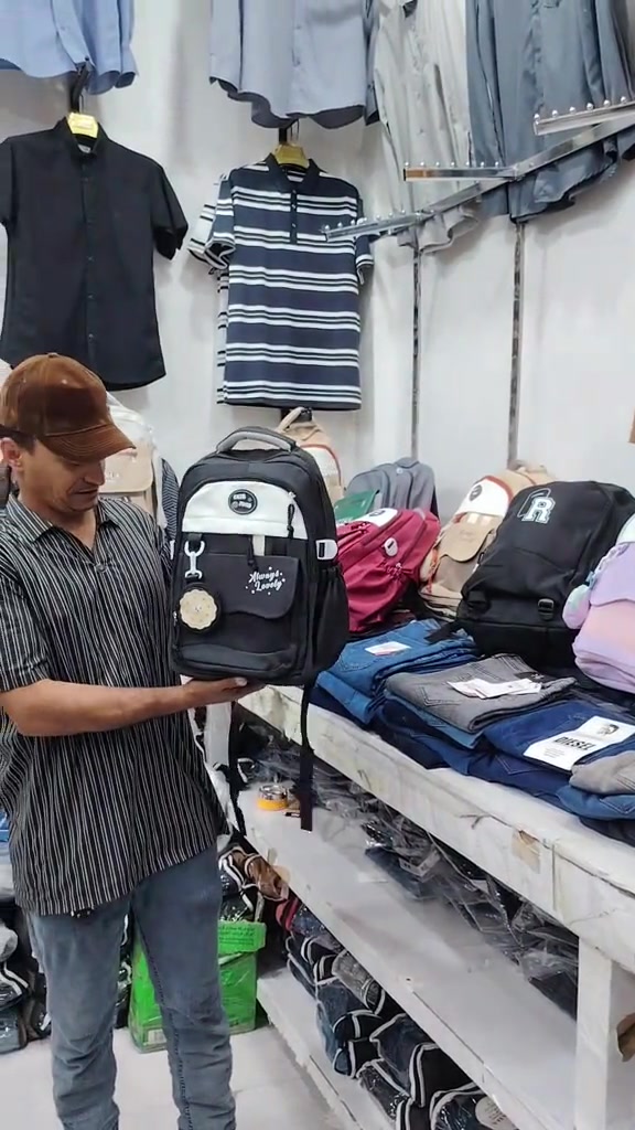 تاريخ اليوم8/17 العنوان _ الديوانية _شارع الوكفه _مقابل دائرة الموارد المائيه _ قرب مطعم سليمانيه القديم  .............................................. ضع متابعه للبيج ولايك تدللون زبائنا الكرام  (اسم مجمع اكشخ)  الاستفسار واتساب او اتصال. ***********
