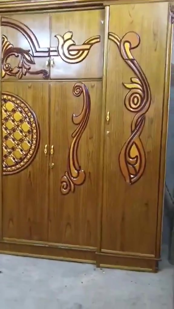 كنتور 6 باب
شغل جدا زين مكان الشعب
السعر 300الف
 ***********
