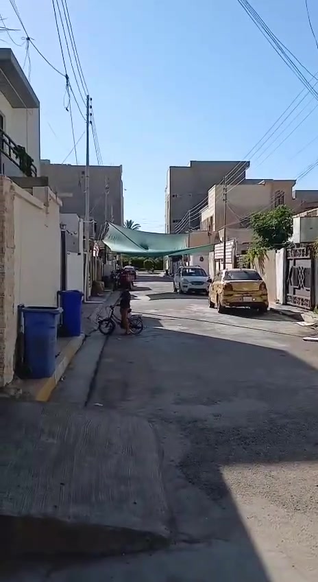 🏠بيت. طابقين للبيع
طابو صرف تحويل مباشر 

الموقع / الرمادي / التأميم القادسية الاولى قرب محطه كهرباء وقرب مدرسة بديع السموات

 المسساحة 200متر 

الوجه 10 متر 

النزال 20 متر 

  الشارع تبليط  10 

تفاصيل البيت / طابقين الطابق الأول بناء بلوك  غرف،1 وصاله ومطبخ ودوانيه و هول  و صحيات داخليه وخارجيه

الطابق الثاني. بناء بلوك 2غرف وصاله وصحيات
والسعر مناسب 
الهاتف ***********
***********
