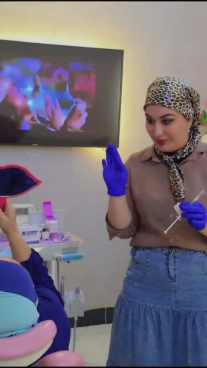 👈الشغل اليومي للفيلر البوتوكس ابر النضارة ابر الشد محفزات الكولاجين ابر الكاليسيوم ابر الهالات والتصبغات بيد دكتورة فرح ..😇😇
👈💯اختصاصية وخبرة ١٥ سنة بالعمل المستمرررر
بعقوبة🌸🌸 مدخل شفته الرئيسي
***********☎️☎️
