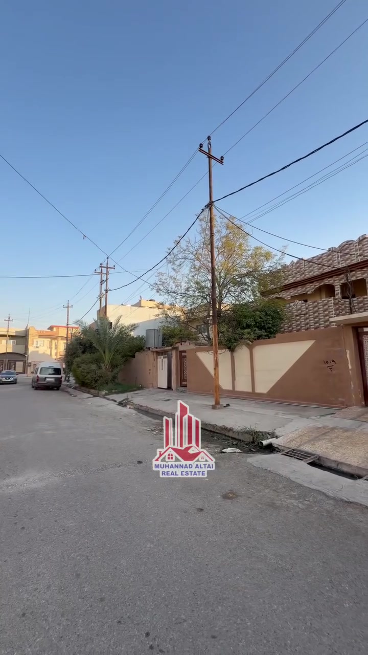 عقارات مهند الطائي 🏛🏛

دار للبيع 

بناء حديث في حي الوحدة القديمه بعد جامع عبدالرزاق   

🔴مساحة   279 متر  واجهة 13  🔴 شارع عريض 

سند طابو ملك صرف 

تفاصيل بيت : بناء نظيف  معزول بدرج خارجي 

طابق الاول : غرفتين نوم وهول ومطبخ واستقبال وصحيات 

طابق الثاني (شقه ): غرفتين نوم وهول ومطبخ واستقبال وصحيات 

مؤجر حاليا بوارد 700 الف 

اكتب تم ليصلك السعر 

مراجعة #مكتب_مهند_الطائي 🏛
موقع المكتب➿➿في الموصل / حي الوحدة  

التفاصيل الاتصال على الأرقام التالية :_
( *********** )كورك☎️📞
( *********** )اسيا ☎️📞
او ((الاتصال على واتساب او فايبر برقم 
***********))
