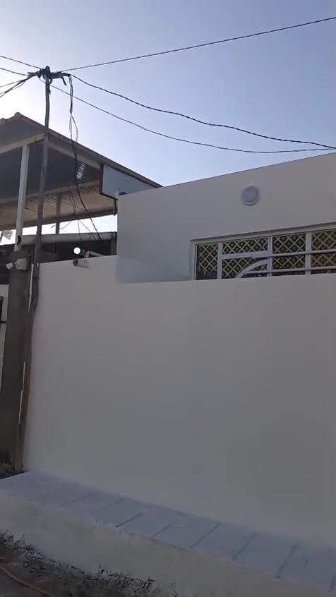السلام عليكم 
بيت بعلوة الفحل شارع الفلل مقاطعه 19مساحه 100متر يحتوي على غرفه كبيره وصاله ومطبخ وأستقبال جاهز للسكن كما موضح بالتصوير  السعر23 قابل للتفاوض ا
لاستفسار واتساب
***********
