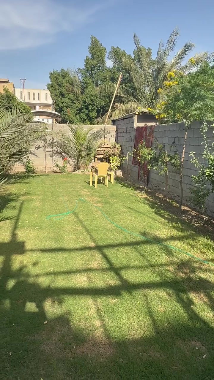 السلام عليكم
بيت طابو صرف للبيع 
المساحه ١٢٥ 
واجه ٦ وربع 
نزال ٢٠ 
العنوان رئاسه العبيدي شارع عشرين المربع الي مقابيل سنتر المصطفى 
البيت مقابيله تشجير 
السعر وباقي التفاصيل الاتصال
***********
