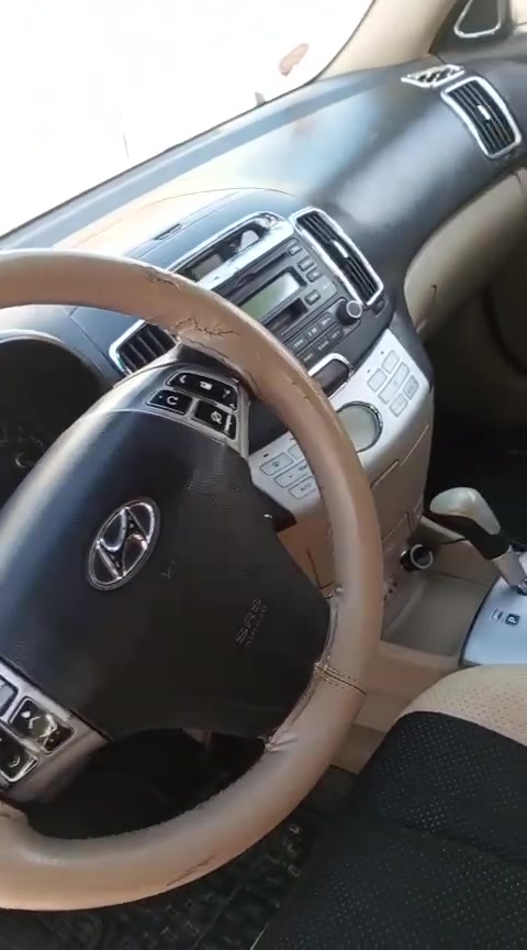 السلام عليكم ٠٠٠مكلف بنشر للستفسار رقم صاحب السيارة *********** افانتي ٢٠٠٧ رقم الدولي تدفئ تبريد كير ومكينه مكفولات بيه صبغ الصفحتين ٨٥ ورقه وبيه مجال العنوان واسط الدبوني
