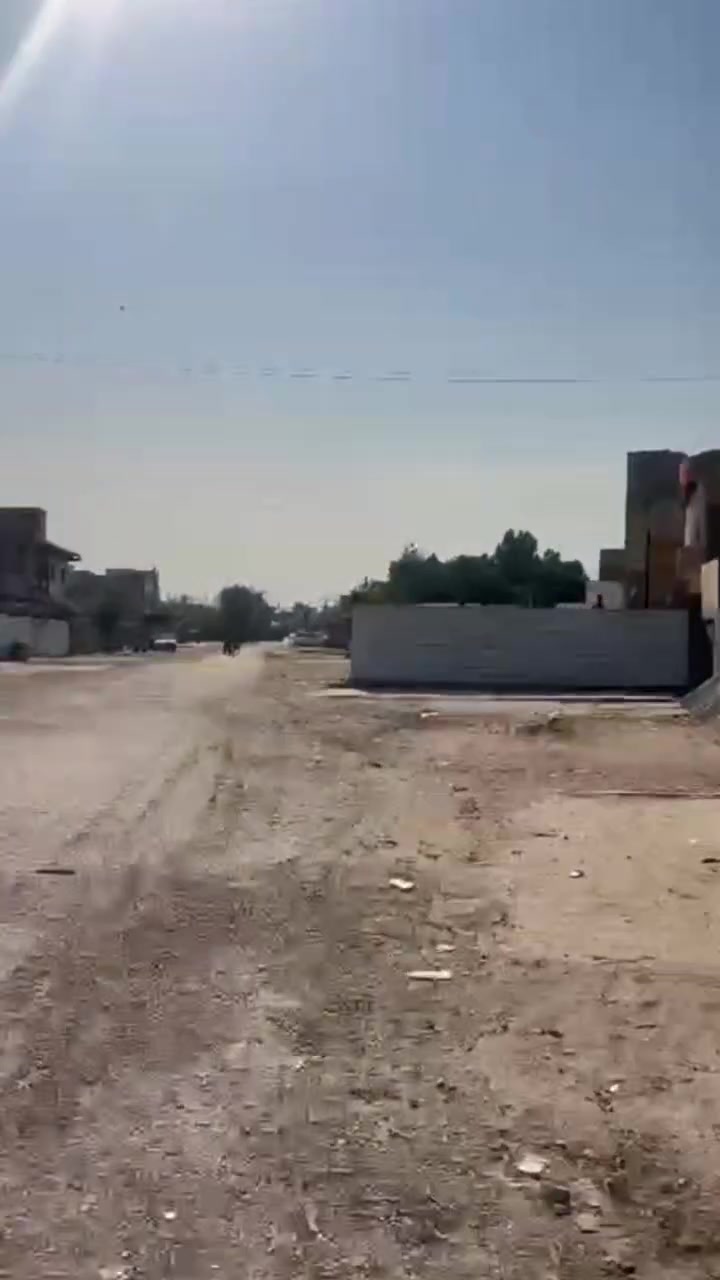 العبيدي شارع 15 مقابيل شارع الي يدخلك لمدرسه الشهيد سلام الكناني البيت مساحته 125
+تشجير 12متر واضافه8امتار يلا توصل الفرع والبيت طابقين كامل مكمل ماعده الصاله الفوك  ما بيها كاشي والبيت ع فرعين فرع رائيسي وفرع خلفك يتحوي ع 3غرف نوم وهذ رقمي ***********وتدللون
