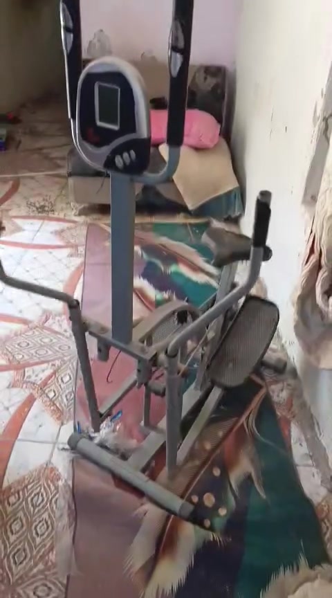 غراض للبيع للأستفسار واساب *********** مكانهن ناصريه بظهر مديريه تربية الجديدة
