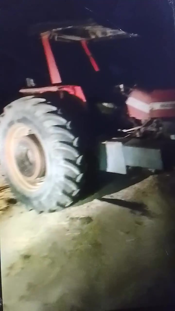 للبيع • مركبة أخرى • تفاصيل ناقصة