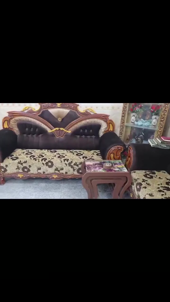 تخم و نص ( ١٥ ) مقعد نضيف كلش أخو الجديد
شغل تسكام 
خالي من أي ضرر 
 
السعر ٧٥٠ وبي مجال بسيط

للأستفسار : ***********
                 ***********
