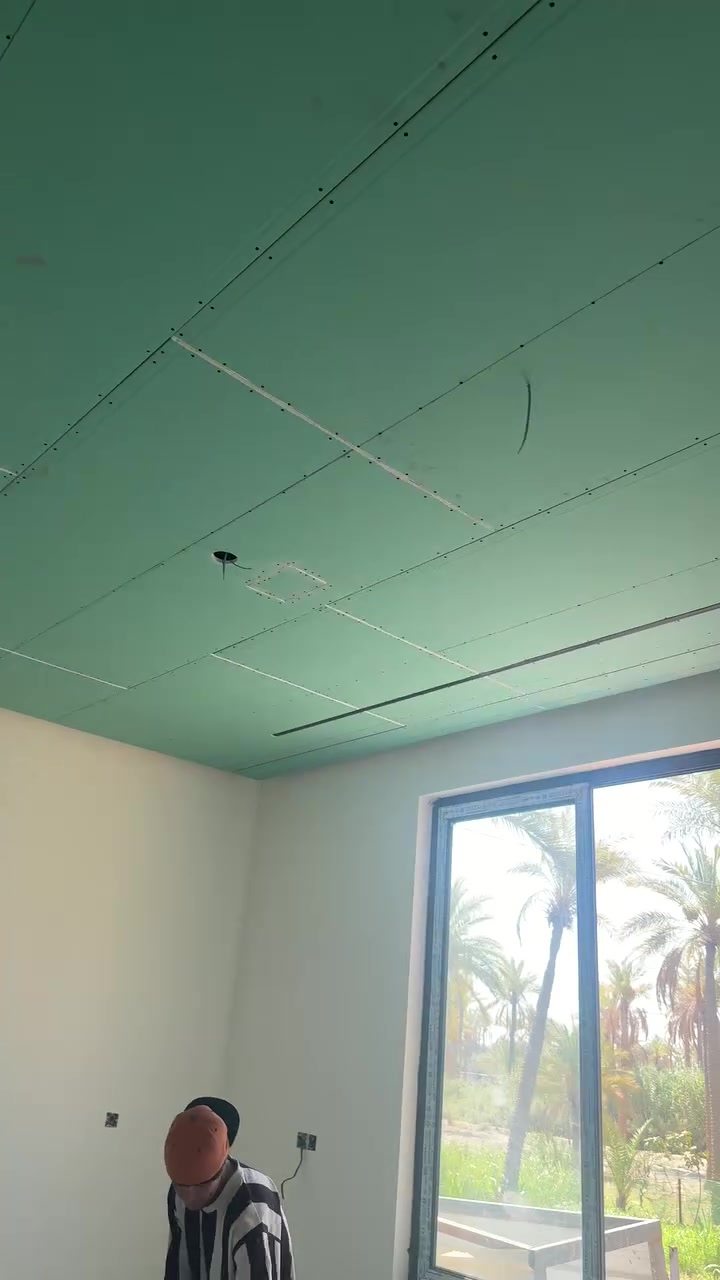 علي عباس للديكور
***********
