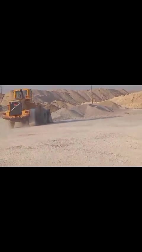 سلام عليكم شفل فالفو حجم 150E رقم سليمانيه تحويل مباشر...باقي تفاصيل انتصل على رقم ***********..***********
