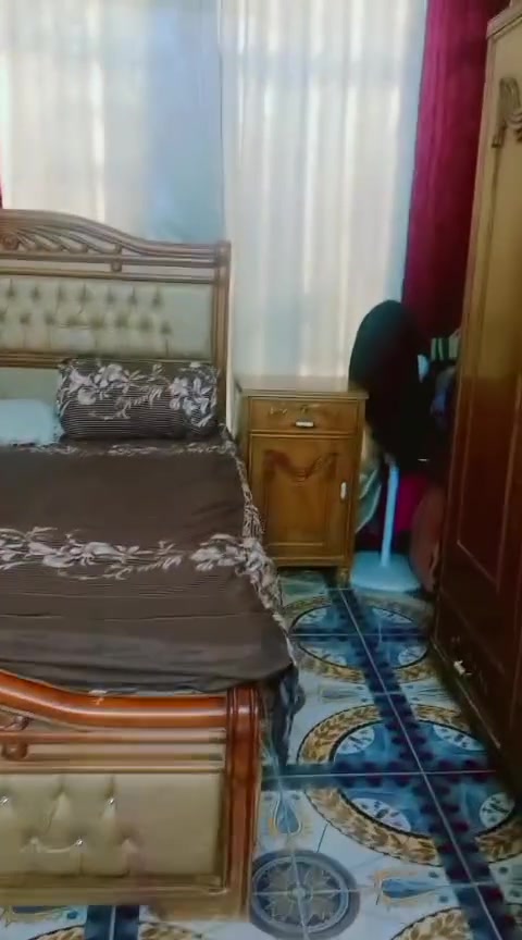 سلام عليكم غرفه للبيع 
اصغيره وحلوه واني فاتحه لان ماعندي مجال
صاج توصا مسويه عارضه 450 
الي اتفيده يراسلني او يتصل ***********
عنوان شهداء البياع
