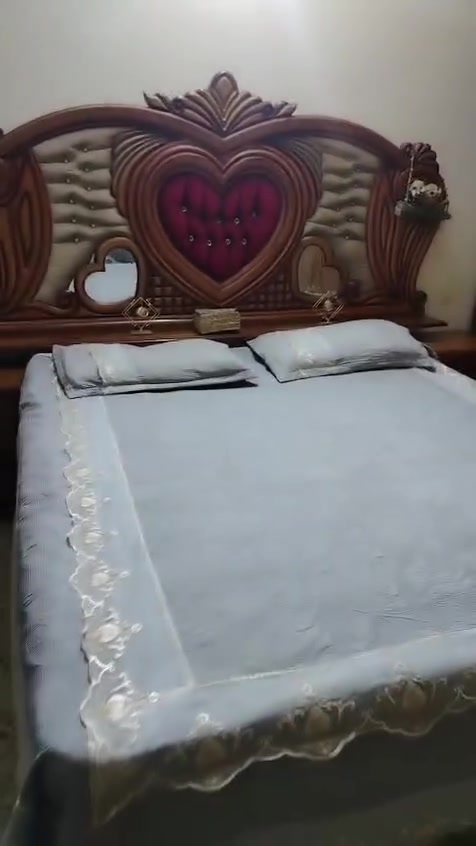 غرفه للبيع العنوان بغداد مدينه الصدر الاستفسار ***********
