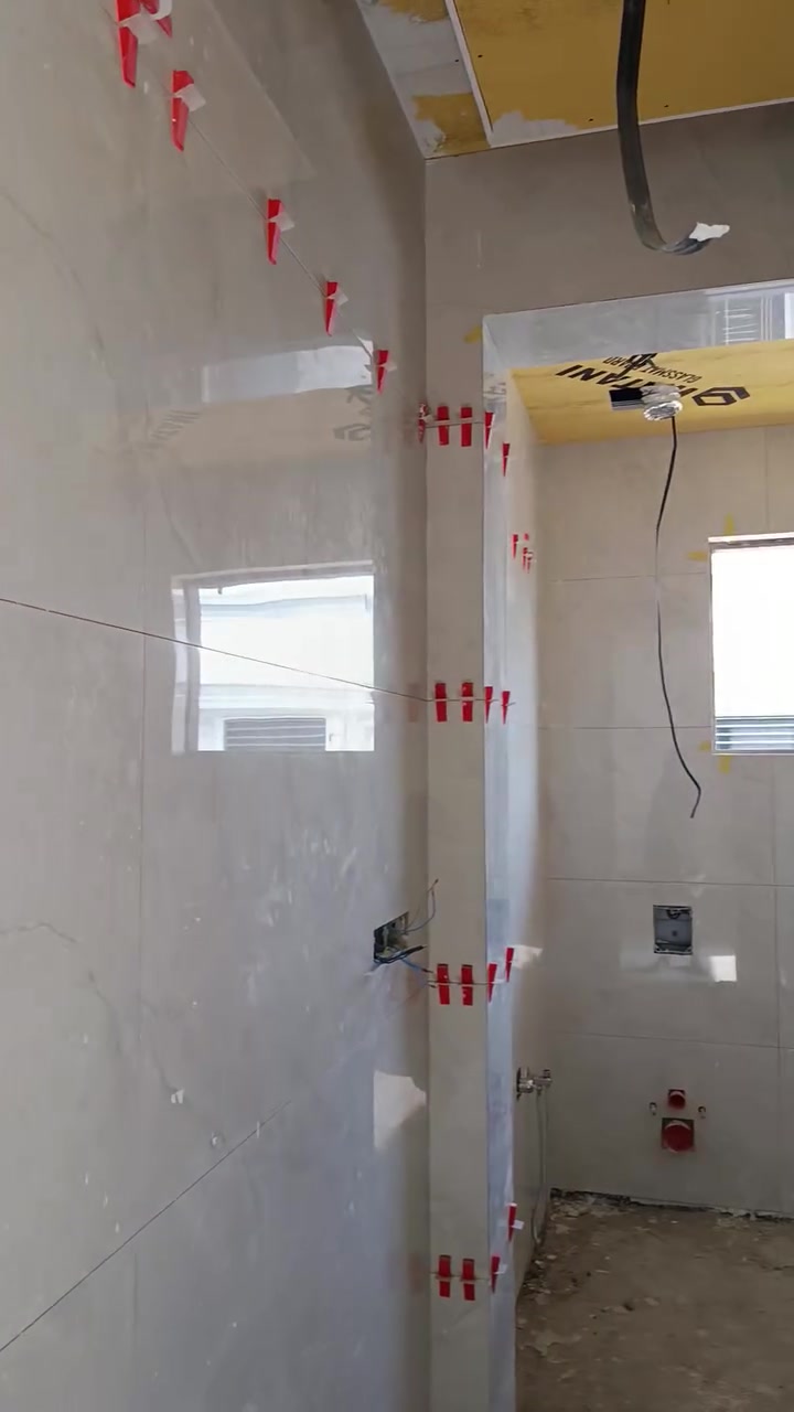 عمل بورسلين ومرمر و سيراميك درجه اولا باشراف هندسي
شغل على الضمان كربلاء للتواصل ***********
