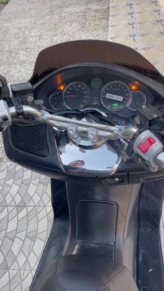 فورزه 08 عميه 
كهربائيات   كفاله عامه كله شغاله
 لون فيلي 
دراجه ولا غلطه 
 محرك. 250cc 
سعره750 
رقم ***********