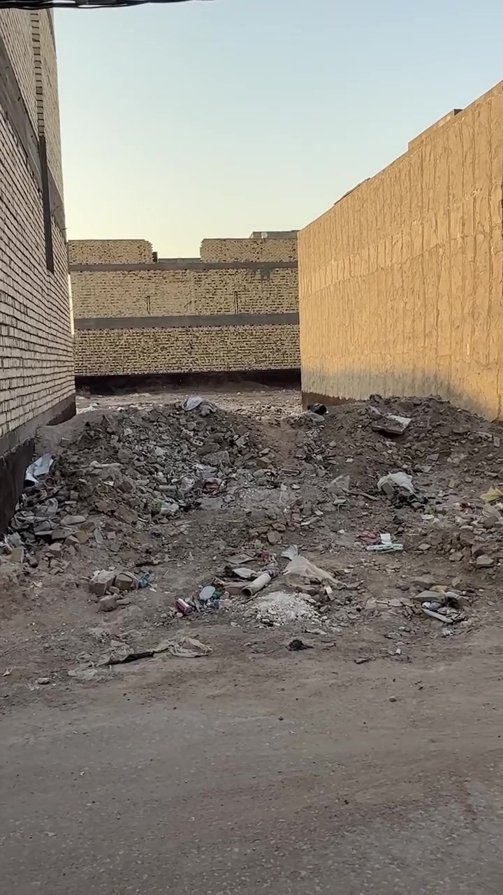 يالله 
السلام عليكم 
يعلن مكتب الوسام الذهبي عن وجود قطعه للبيع مساحته 140م

طابو زراعي 
سند حديث 25
متوفره كافه الخدمات 
قطعه مميزه جدا 
محوله باسمً البائع
العنوان 
حله بابل
زوير الغربي 
شارع اسواق كرز
تبعد عن الكورنيش 100م
وعن جسر بته 300م
تفاصيل اكثر مراجعه المكتب في زوير الغربي 
او الاتصال ع 
***********
او تواصل ع واتس
