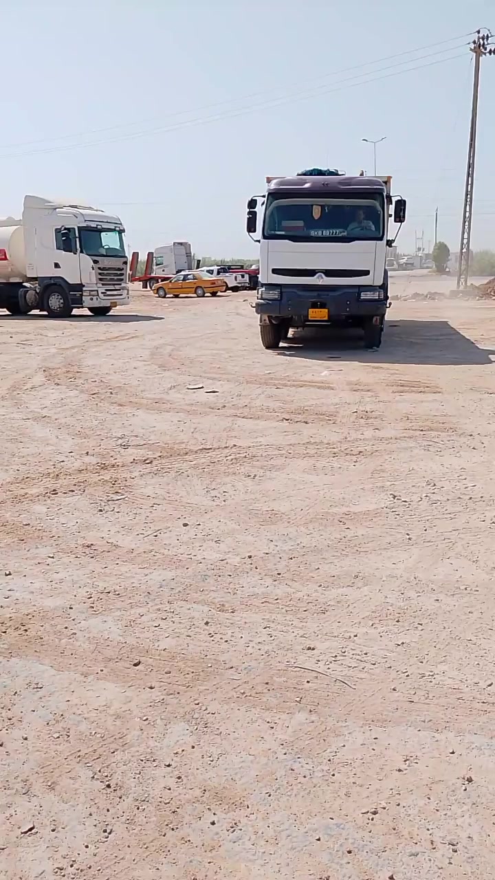 سلام عليكم رينو لبيع موديل 2002 مكينا 420 مزروعه بم ونوزل سنويه لحد 2031 مامرسمه سيارة جاهسه
***********
