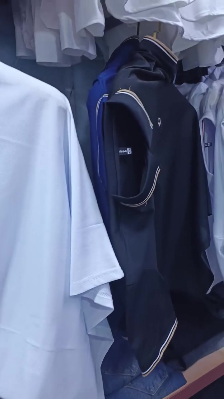 🔥 عرض خاص من محل حيدر بكار 🔥
👔 قمصان رجالية — فقط بـ 3,000 دينار
👕 تيشرتات — فقط بـ 4,000 دينار
💥 أسعار خاصة ومناسبة للجميع 💥
📍 العنوان: شارع النخوة، قرب ماركت بازار للعائلة
📍 قرب دائرة الأمن الوطني
📞 للاستفسار: ***********
حيدر بكار — أهلاً وسهلاً بالجميع ❤️
