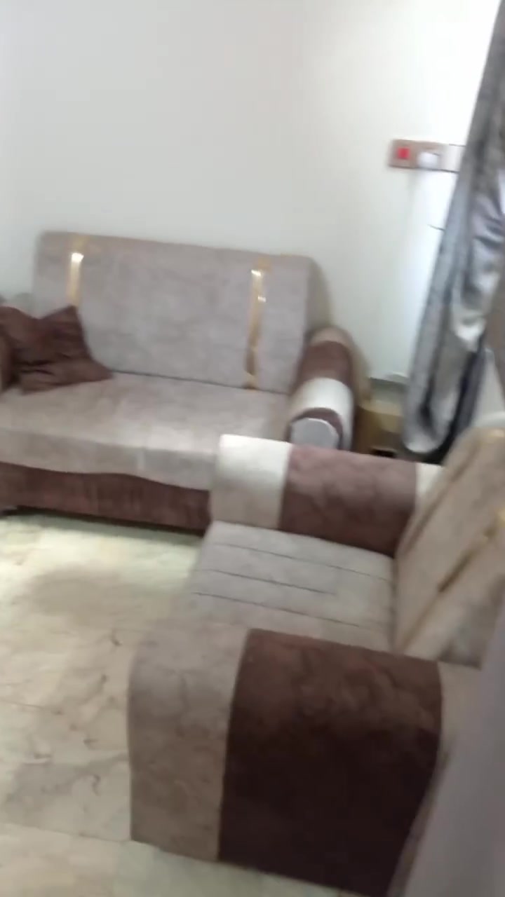 بيت للبيع حي البساتين .حي المصطفى 100متر طابو زراعي سند 25 طابقين بناء حديث 3 غرف نوم.. منطقة كاملة الخدمات للاستفسار *********** واتساب
