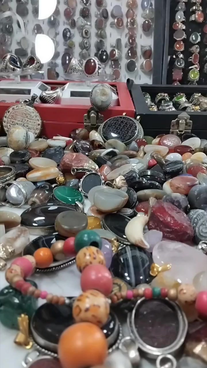 خواتم فضة • أحجار كريمة • العمارة