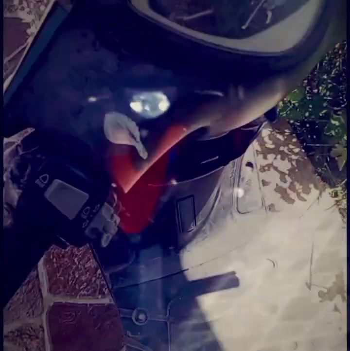 السلام عليكم دراجه ماكس عدله للبيع واحد عل واحد ما ناقصه اي شي دراجه خير من الله بوشه 49 بلاديه اي استفسار اتصال عل هاذا الرقم ***********
