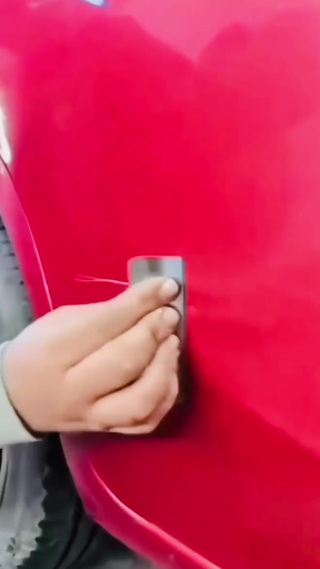 راسلني على الواتس اب ادزلك لوكيشن

🚘 مركز روكسي  للعناية بالسيارات – أربيل 🚘

📍 العنوان: أربيل – هفالان – قرب الأسايش – مجاور ركن الكيك.
📲 راسلنا على واتساب، ونرسل لك الموقع مباشرة.

اليوم حبينا نعرفكم بشكل مختصر على خدماتنا، والسبب اللي يخلي الكثير من الزبائن يختارون مركز روكسي.

🎨 صبغ احترافي باستخدام أفضل المواد الأمريكية والألمانية، مع توحيد ألوان السيارة بدقة عالية للحصول على نتيجة 100‎%‎  من لون الوكالة.

✨ تكحيل احترافي باستخدام أحدث الأجهزة والطرق المناسبة لكل حالة، سواء كانت شخوط سطحية، شخوط عميقة، أو تقشير في الصبغ، لنرجع مظهر السيارة بأفضل صورة ممكنة.

💎 بولش احترافي ونانو سيراميك من أفضل الماركات الأمريكية، لاستعادة اللمعة وحماية الطلاء والمحافظة على مظهر السيارة.

🛡️ يتوفر لدينا أيضاً تغليف PPF بضمان يصل إلى 10 سنوات لحماية صبغ السيارة من الخدوش والعوامل الخارجية.

كما نوفر:
✅ صبغ ويالات
✅ صبغ سوادات
✅ صبغ ترايش
✅ صبغ دعاميات
✅ حمام وتنظيف داخلي وخارجي

⭐ خبرة أكثر من 15 سنة في مجال صبغ السيارات، التكحيل، البولش، والعناية بالسيارات.

لماذا تختار مركز روكسي؟

✔️ جودة عالية في التنفيذ.
✔️ اهتمام بأدق التفاصيل.
✔️ استخدام مواد أصلية ومعدات حديثة.
✔️ أسعار مناسبة مقابل جودة العمل.
✔️ هدفنا أن تستلم سيارتك بأفضل مظهر ممكن.

🕗 أوقات الدوام: من الساعة 9صباحاً إلى 7:30مساءً.

📞 للتواصل:
***********
***********

📍 العنوان: أربيل – هفالان – قرب الأسايش – مجاور ركن الكيك.

📲 راسلنا على واتساب، ونرسل لك الموقع.

#أربيل #Erbil #مركز_روكسي #العناية_بالسيارات #صبغ_سيارات #تكحيل #بولش #نانو_سيراميك #PPF #تفاصيل_السيارات #ريل

