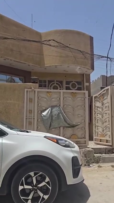 السلام عليكم للبيع مشتمل في حي العمال مساحه ١٦٠ متر السعر ٧٧ بي مجال الجبه ٧.٥
***********
***********

