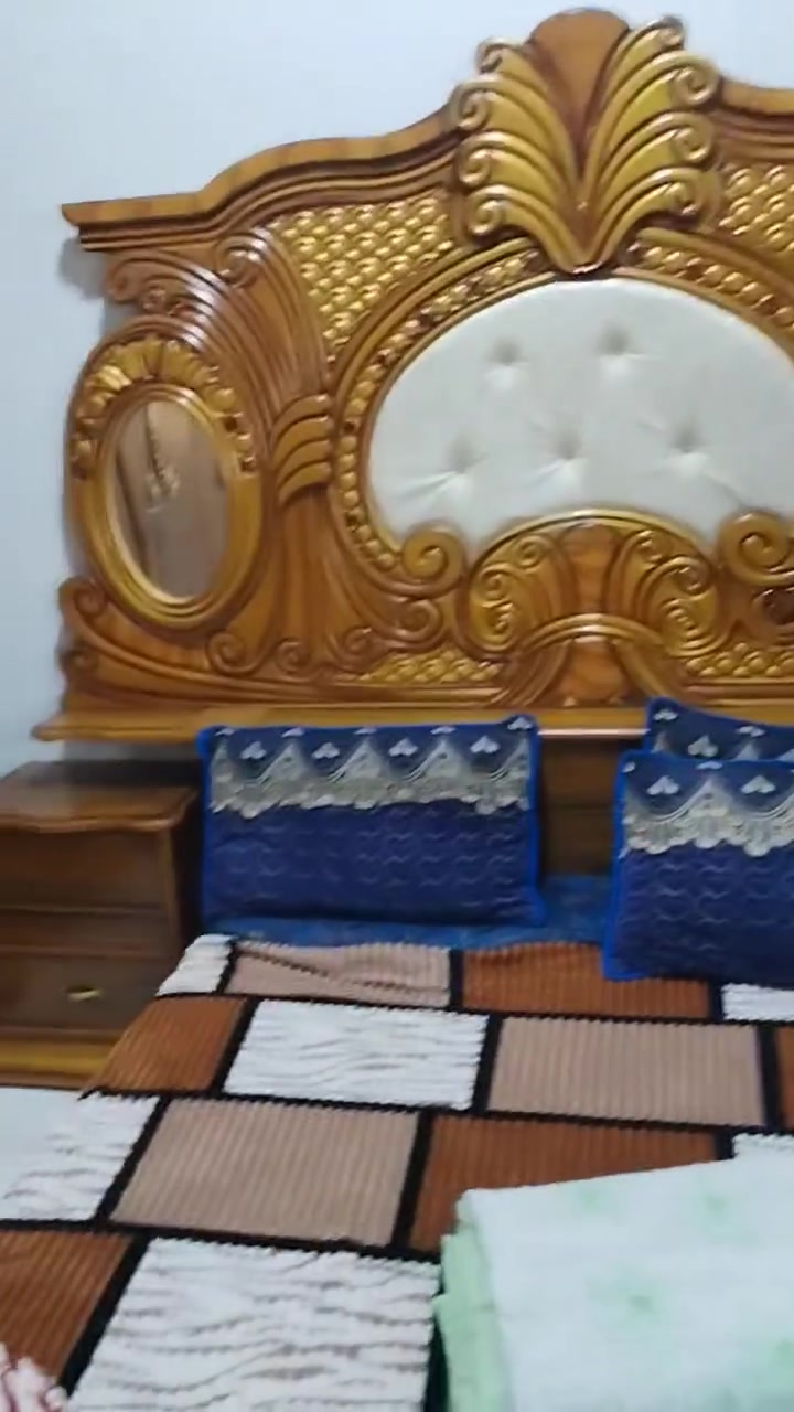 سلام عليكم توجد غرفه نوم مستعمله للبيع صاج عراقي السعر ٨٥٠ بيه مجال الغرفة جديده *********** واتساب توجد خدمة توصيل
