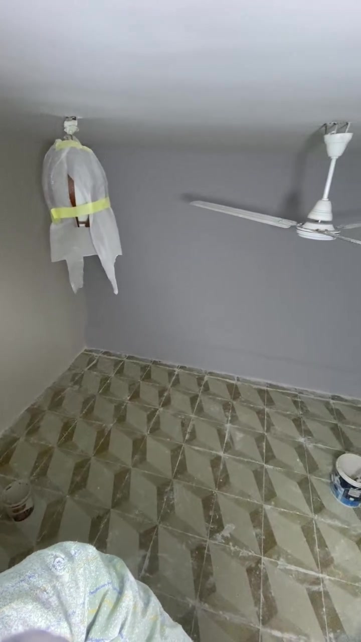 صباغ بيوت هذا شغلي اليحتاجني يدلل
***********
