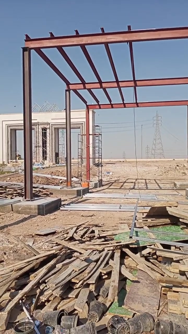 السلام عليكم نشتغل جميع انواع السقايف والبنايات الحديد كرست وعمل وعمل جاملونات ونشتغل جميع انشغل جميع انواع السقايه والجبلات بينسب الاسعار هذا رقمي بواتساب ***********
