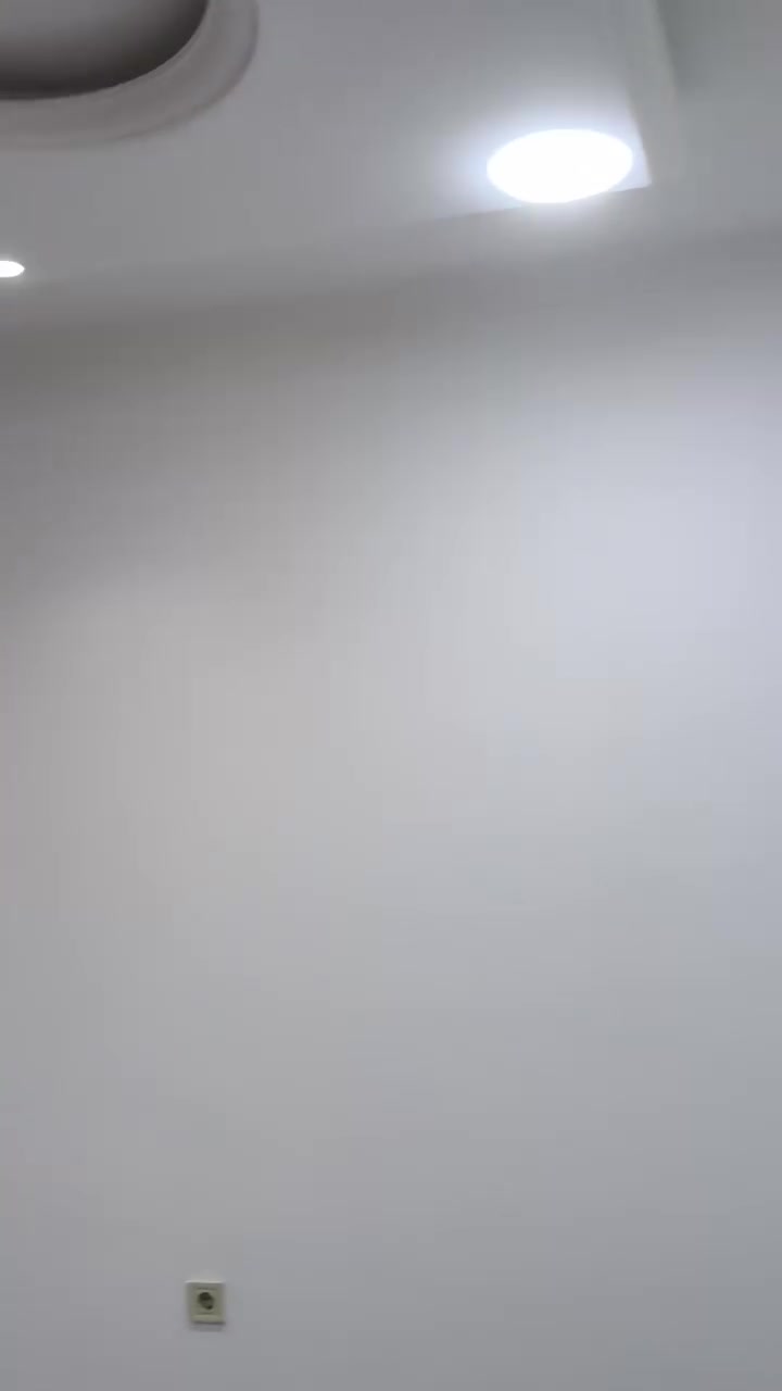 *أيمن العبيدي – أسطى أصباغ وديكورات / أربيل*  ✔️ تنفيذ جميع أنواع الأصباغ (حديث، كلاسيك، تركي)  ✔️ ديكورات داخلية (جبس بورد، ورق جدران، لمسات فنية)  ✔️ تغليف كامل للأثاث قبل العمل – وتنظيف الموقع بعد انتهاء الشغل  ✔️ دقة عالية، التزام بالمواعيد، وأسعار مناسبة للجميع  📍 أعمل داخل أربيل وضواحيها  📞  للحجز والاستفسار عبر *********** بي واتساب جودة وامانة في كل لمسة ❤️
