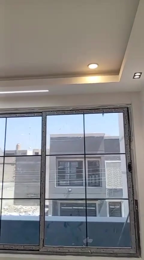 سلام عليكم خلفات متفرغين حاليا بحاجة إلى عمل طلس وصبغ وكافه أصباغ ومعاجين داخلي وخارجي بديل خشب بديل رخام حجر وترميم بيوت وسطح وملاح ورطوبة دقة عالية بالعمل والله يرزقك جميع قطعي أو باليومية نطلع وجاهزين رقم ***********بغداد فقط
