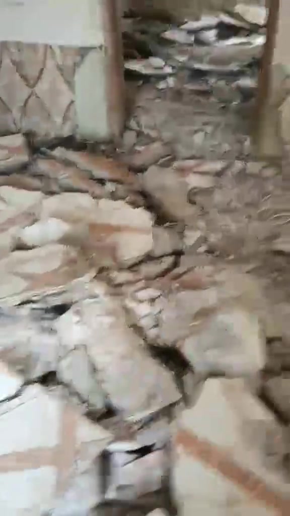 #مقاولات عامه فقط عمل تسليم مفتاح وترميم البيوت وخلفه سيراميك جداري وارضي عملي في كربلاء للتواصل وتساب او الاتصال ***********

