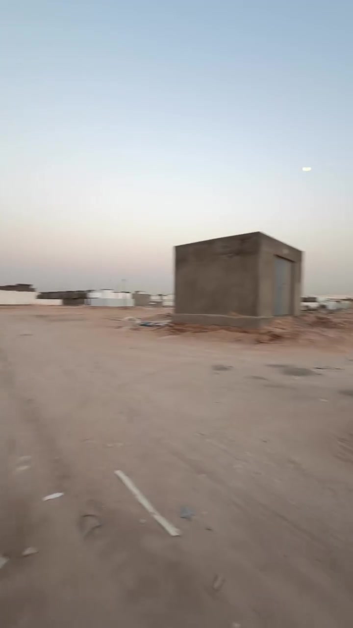 دار للبيع في مجمع ابو تراب 
مرحله ثانيه جاهز فقط أبواب 
مساحه 200م طابق واحد على حديقه 
بناء طابوق جمهوري صبه رفت 
سند حر يباع نقد وبسعر مناسب 
الاستفسار اتصال ***********
