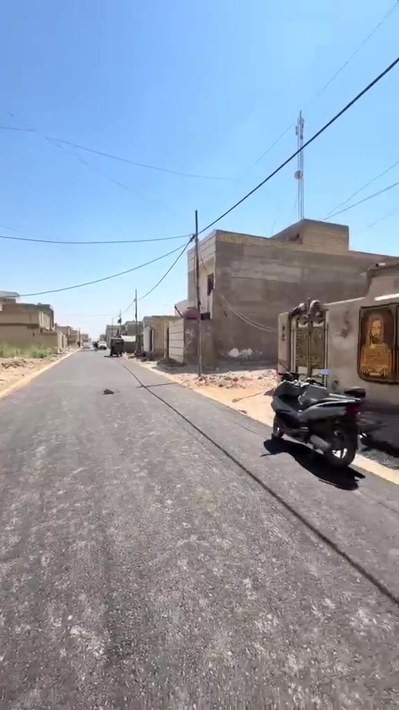 مساحه البيت 100 متر مربع كامل الخدمات مي كهرباء مجاري تبليط السعر 65 مليون ***********
