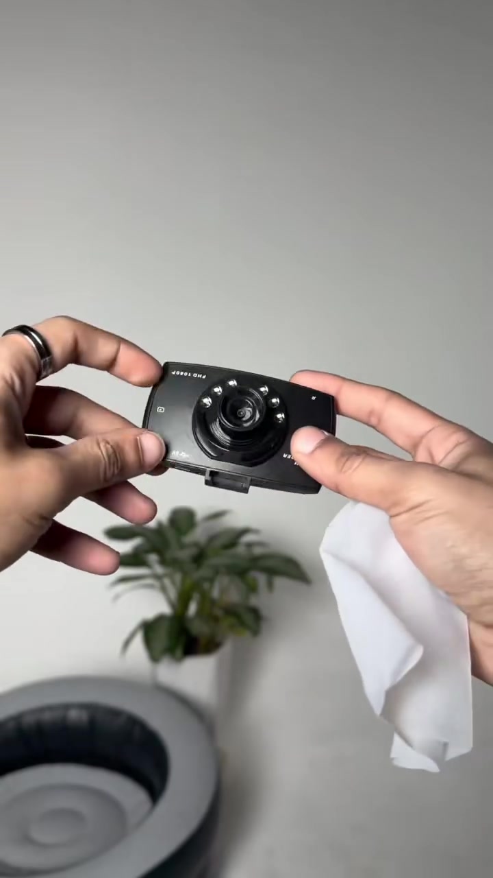 🚗📸 داش كام بنظام DVR بدقة 1080P

وثّق طريقك واحمِ سيارتك بكل لحظة! 🔥
تصوير واضح وعالي الدقة، مثالية للقيادة اليومية والسفر.

✅ دقة 1080P
✅ نظام DVR
✅ تسجيل أثناء القيادة
🛒 اطلبها الآن قبل نفاد الكمية!
للطلب واتساب.***********
