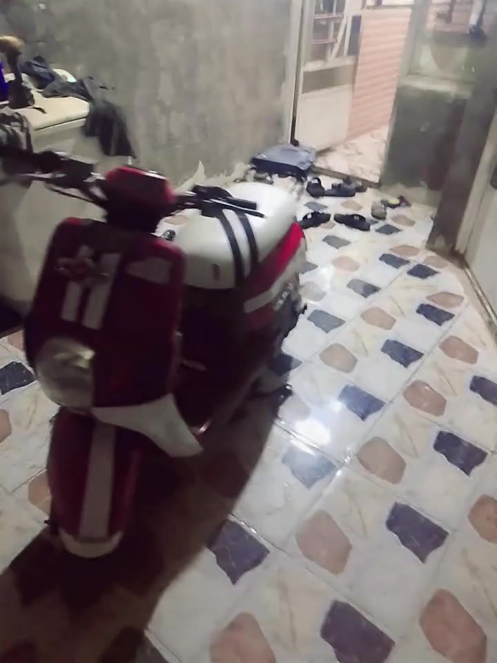 سلام عليكم عندي دراجة بوليسيه نضيفه جدا مامفتوحه بلاديه اللبيع ***********
