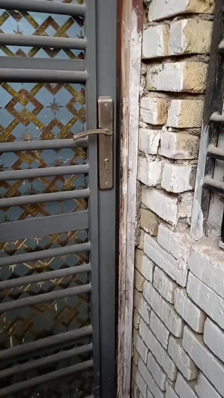 بيت زراعي
بمنطقة حي الرسول قريب ع شارع المستشفى بنت الهدئ مساحه ١٠٠ متر بنيان جديد كونكريت
الطابق الأول كامل بيه
غرفه و صاله و استقبال و مطبخ و صحيات خارجية و داخليه
الطابق الثاني بس هيكل بيه
غرفتين و صاله و صحيات
السطح اشتايكر
سعر ١٥٠
للاستفسار الاتصال ع رقم. ***********
