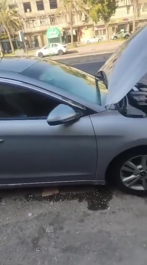 سلام عليكم الانتره مديل ١٧ بصمه
سياره بيها كم قطعه صبغ اابيع حزام هيه اقل بس اليجي اني بايع حزام كير مكينه تبريد تخم تاير باتري كله جديد 
مكاني كربلاء 
رقم الهاتف ***********
