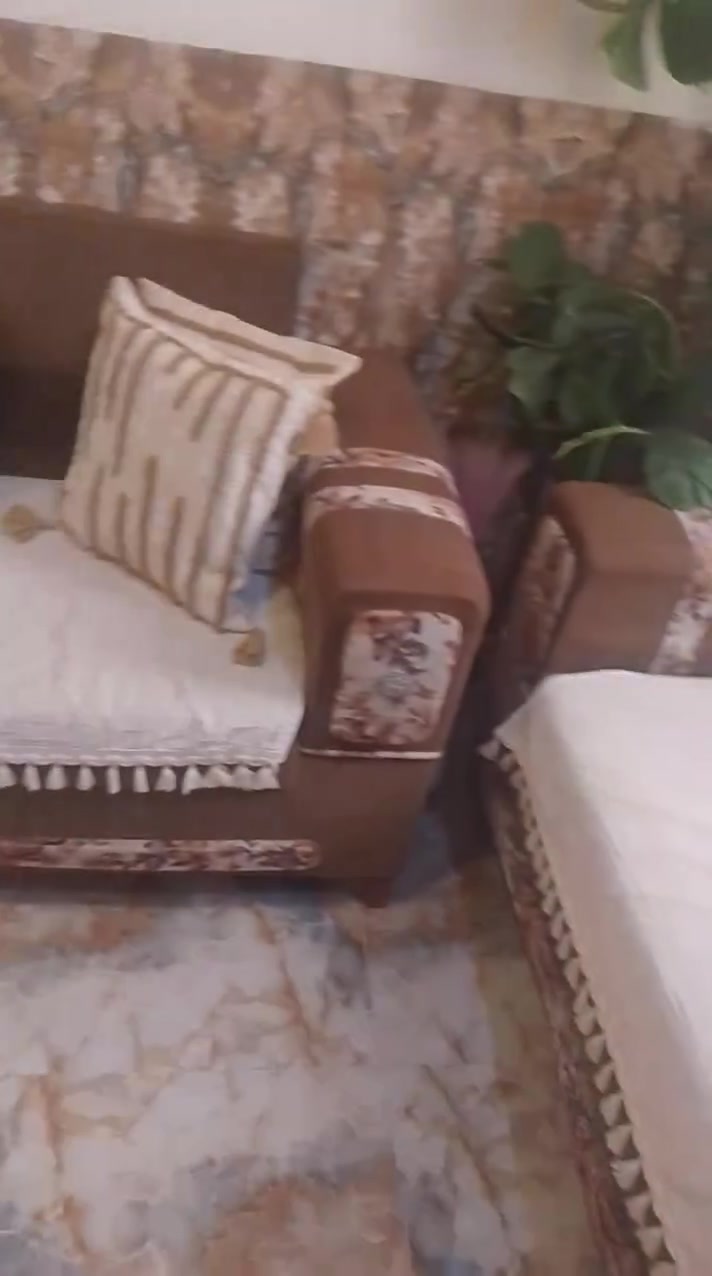ديوان مستعمل • نظيف • أسرى مفقودين