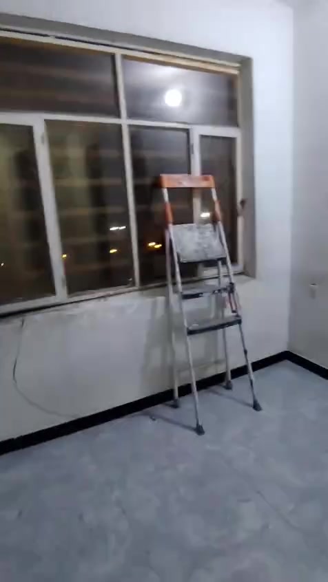 شقه للأيجار العامرية قرب اسواق الغيث 
غرفيتن وصاله ومطبخ نظام امريكي 
للستفسار:***********
