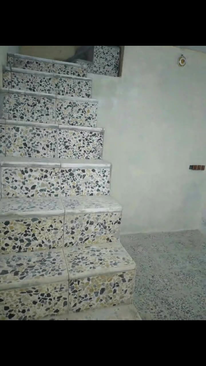 بيت للإيجار • نضيف • شارع المطار القديم