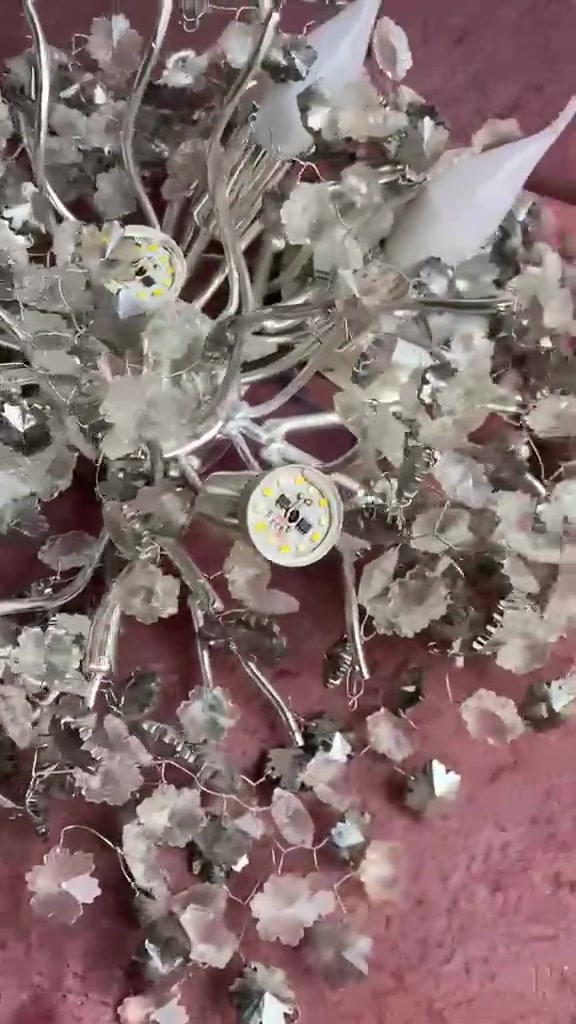 ثريا • للبيع • نجف