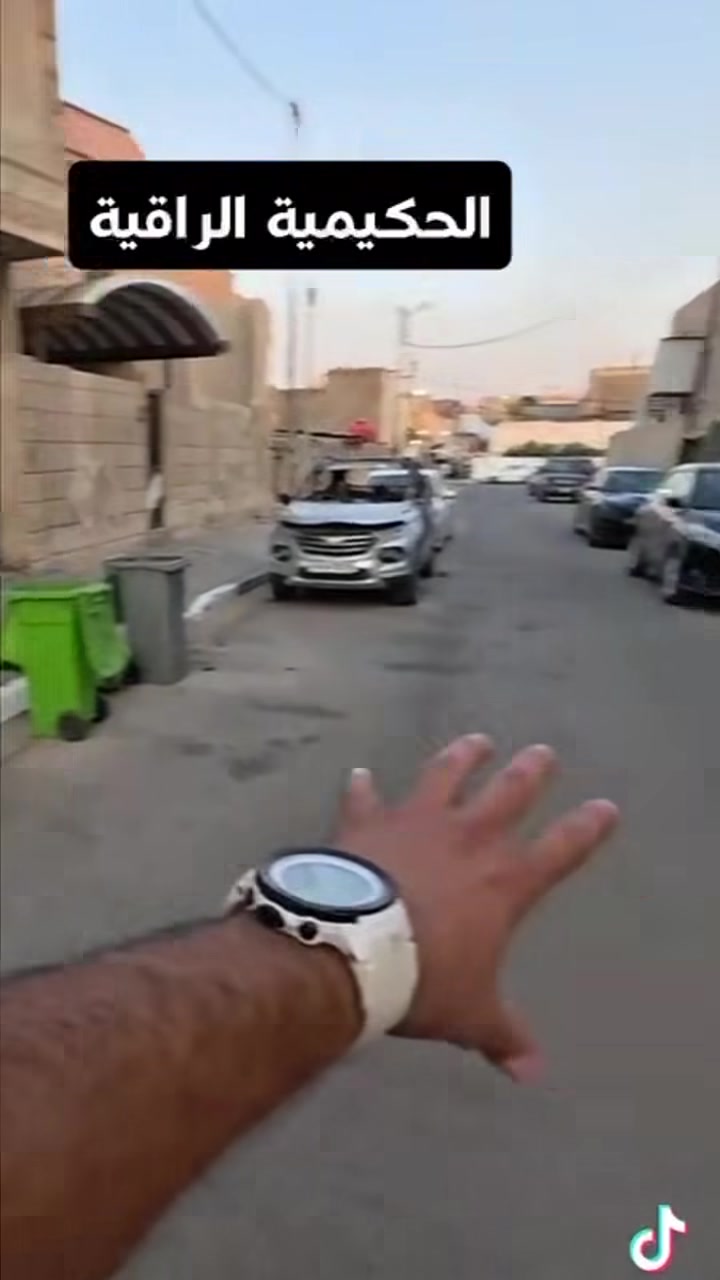 يعلن مكتب عقارات أبو انور فرع الطويسه عن وجود بيت البيع في الحكيميه شارع القيادة مساحة 130 متر وجه 6 ونص طابقين يحتوي على 3 غرف نوم وصاله 2 وستقبال ومطبخ وصحيات وكراج بناء 2014 سعر المطلوب 310 مليون وبيه مجال مكان راقي ممتاز الستفسار//***********//***********// كما نستقبل جميع عروضكم وطلباتكم التجارية والعقارية المكتب مجاز قانونيا المكتب ماقبيل مطعم الحسون عقارات أبو انور الطويسة
