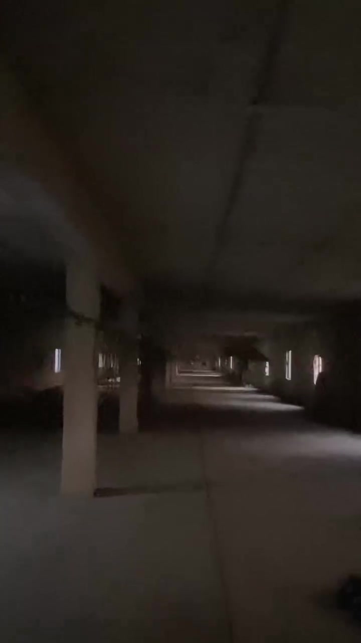 ارض طابو ملك صرف 10 دوانم   واجهه 91 ونزال 275 متر الحمدانيه  شارع حجي حمد كامل خدمات مي كهرباء تبليط وابار محفوره بيهه 
وبيهه 4 حقول دواجن وقاعه وبيت ومولدات جاهزه للسكن والاستثمار … للاستفسار  ***********
