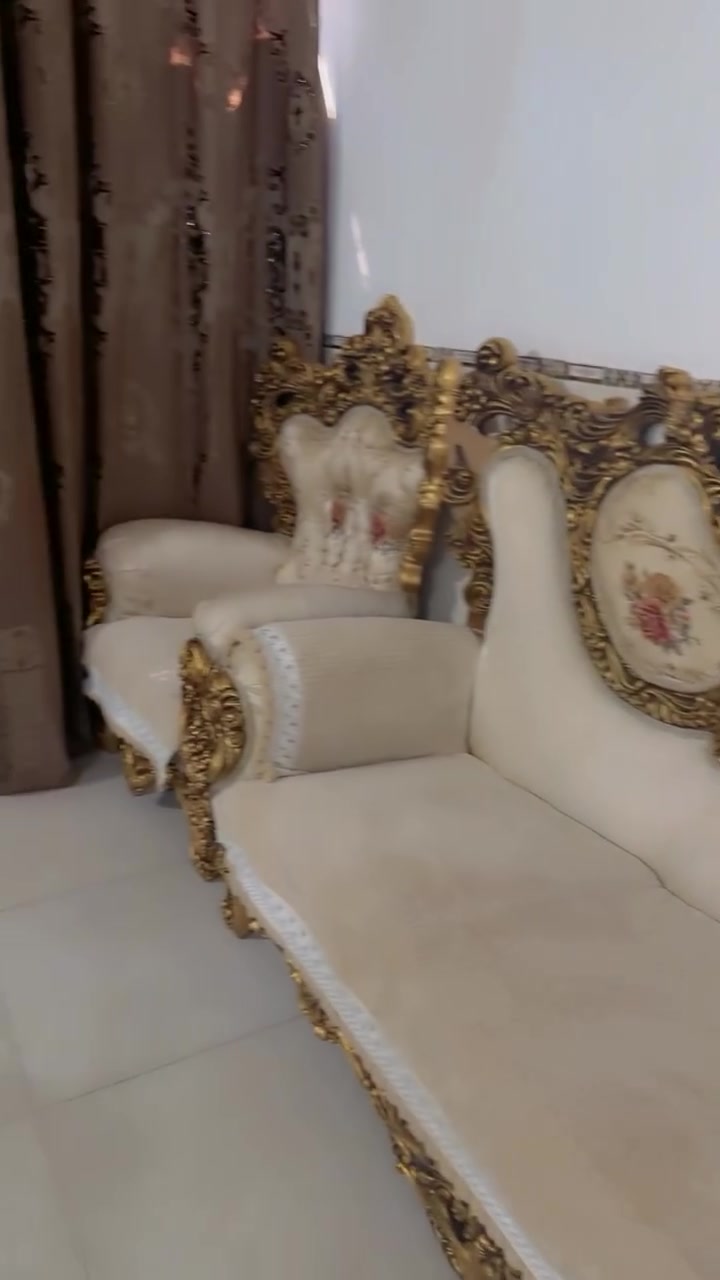 سلام عليكم شباب تخم ملكي لبيع سعر 700 بلديات ***********
