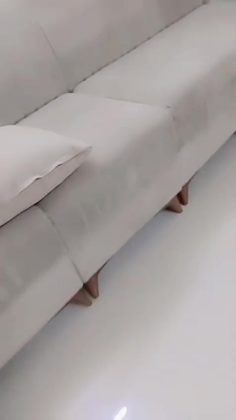 مرحبا غرفة نوم تركيه مع دوشك نضيفه جدآ  اي عيب مابيهم قنفات تركيه اي عيب مابيها سعر مناسب ثنينهم ب600 الف فقط لحد يراسل او يعلق الي يريد يتصل ع رقم وبي واتساب عنواني سليمانيه زركته ***********
