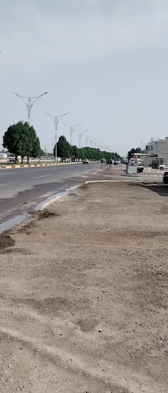 محلات للإيجار • البوابه الشارع العام • مقابل حي المعلمين